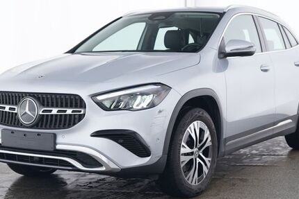 Mercedes-Benz GLA 200 7.900 km 35.410 &euro; Neustadt a.d. Aisch 91413