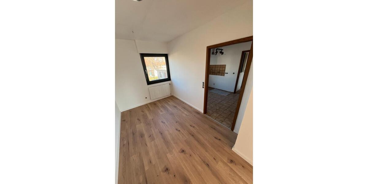 Mehrfamilienhaus, Wohnhaus Gräfenberg - 9 Zimmer, 230 m&sup2;, 669.000&euro; | Angebot:24853313