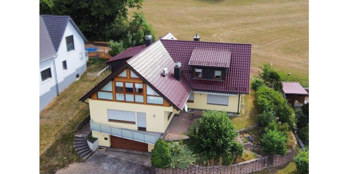 Etagenwohnung Weißenohe - 3 Zimmer, 120 m&sup2;, 395.000&euro; | Angebot:25728440