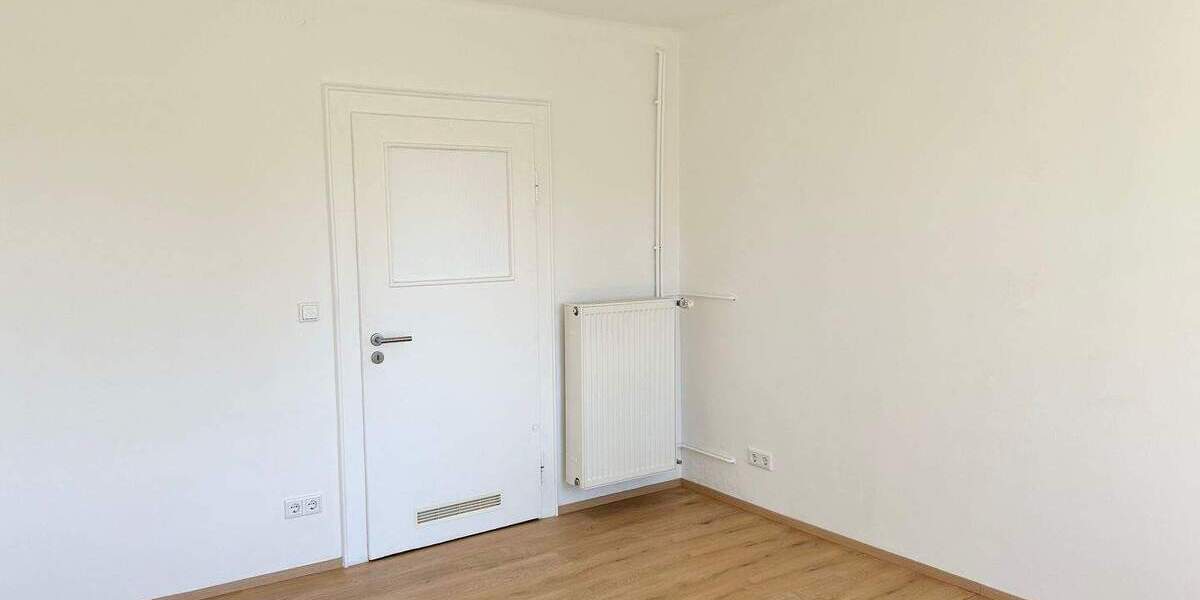 Etagenwohnung Nürnberg Laufamholz - 3 Zimmer, 91 m&sup2;, 1.100&euro; | Angebot:26595192