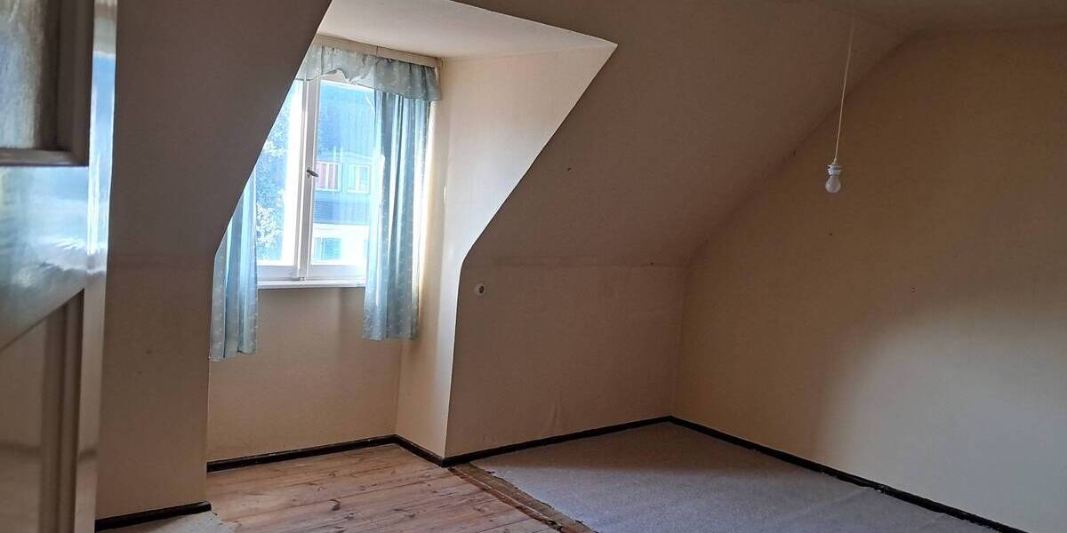 Doppelhaushälfte Erlangen Innenstadt - 9 Zimmer, 230 m&sup2;, 1.180.000&euro; | Angebot:25735022