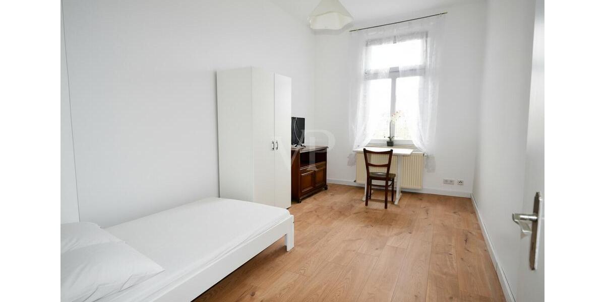 Etagenwohnung Fürth Südstadt - 6 Zimmer, 143 m&sup2;, 2.500&euro; | Angebot:26137228