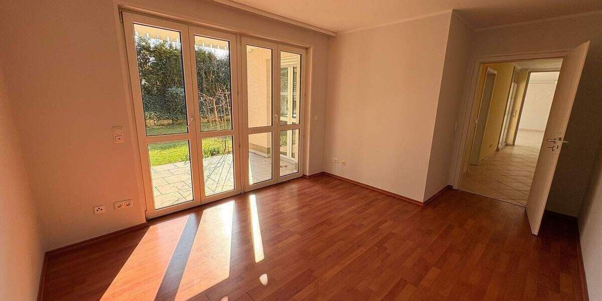 Etagenwohnung Nürnberg Gaismannshof - 4 Zimmer, 145 m&sup2;, 1.950&euro; | Angebot:26644405
