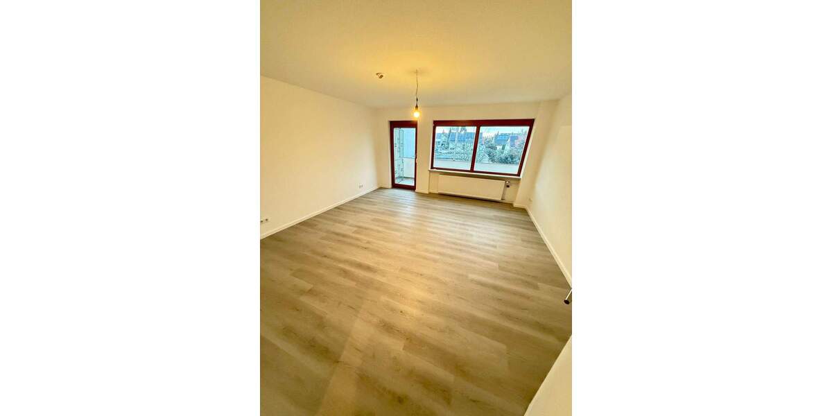 Reihenmittelhaus Nürnberg Thon - 4 Zimmer, 114 m&sup2;, 1.600&euro; | Angebot:25670106