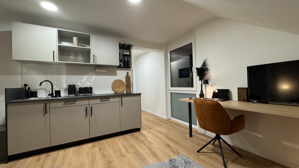 Dachgeschoßwohnung Erlangen Am Anger - 1 Zimmer, 27 m&sup2;, 900&euro; | Angebot:25170209