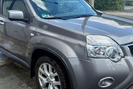 Nissan X-Trail 215.896 km 3.900 &euro; Zirndorf 90513