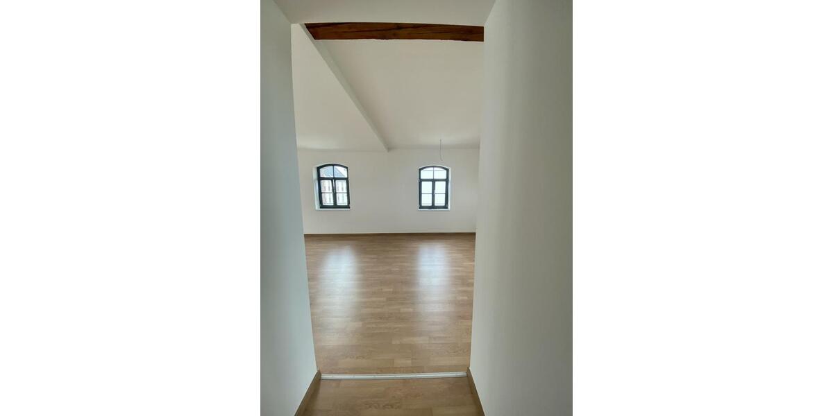 Etagenwohnung Neustadt an der Aisch - 3 Zimmer, 97 m&sup2;, 1.090&euro; | Angebot:26444601