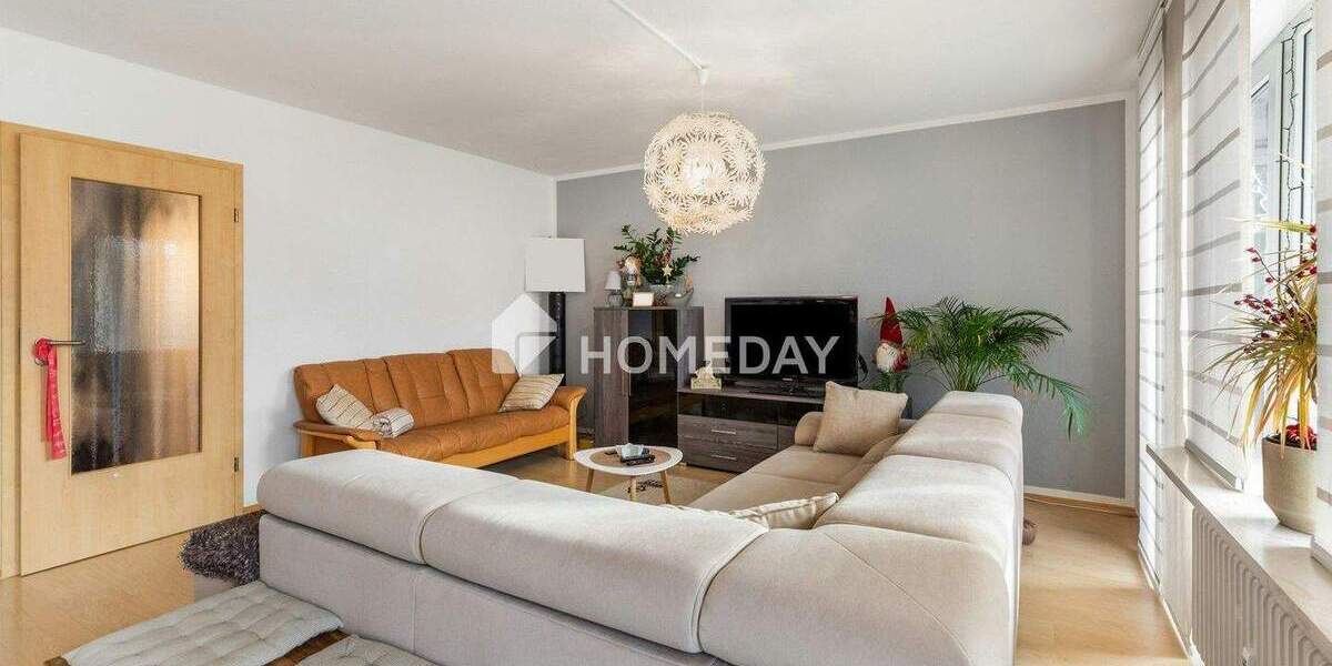 Etagenwohnung Erlangen Sieglitzhof - 3 Zimmer, 105 m&sup2;, 349.000&euro; | Angebot:25835728