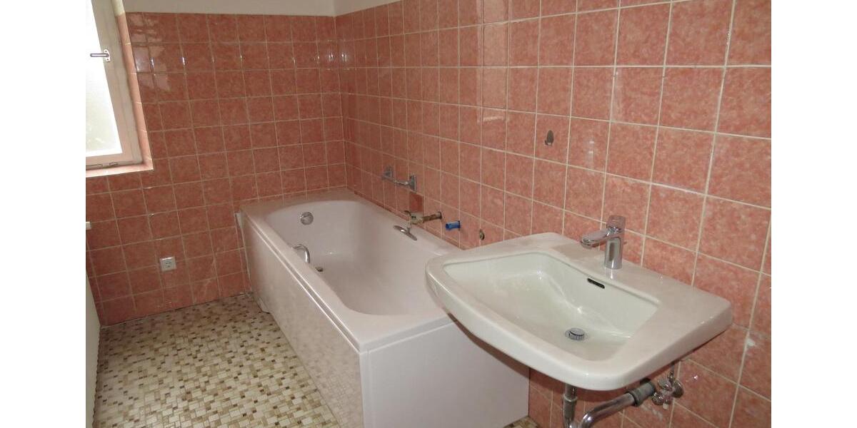 Etagenwohnung Nürnberg Kleinweidenmühle - 3.5 Zimmer, 90 m&sup2;, 1.200&euro; | Angebot:25905408