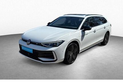 VW Passat Variant 22.000 km 43.790 &euro; Roth 91154
