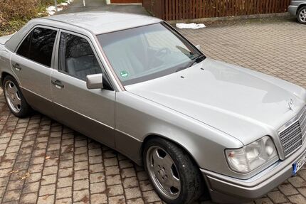 Mercedes-Benz E 200 183.000 km 6.490 &euro; Fürth 90768