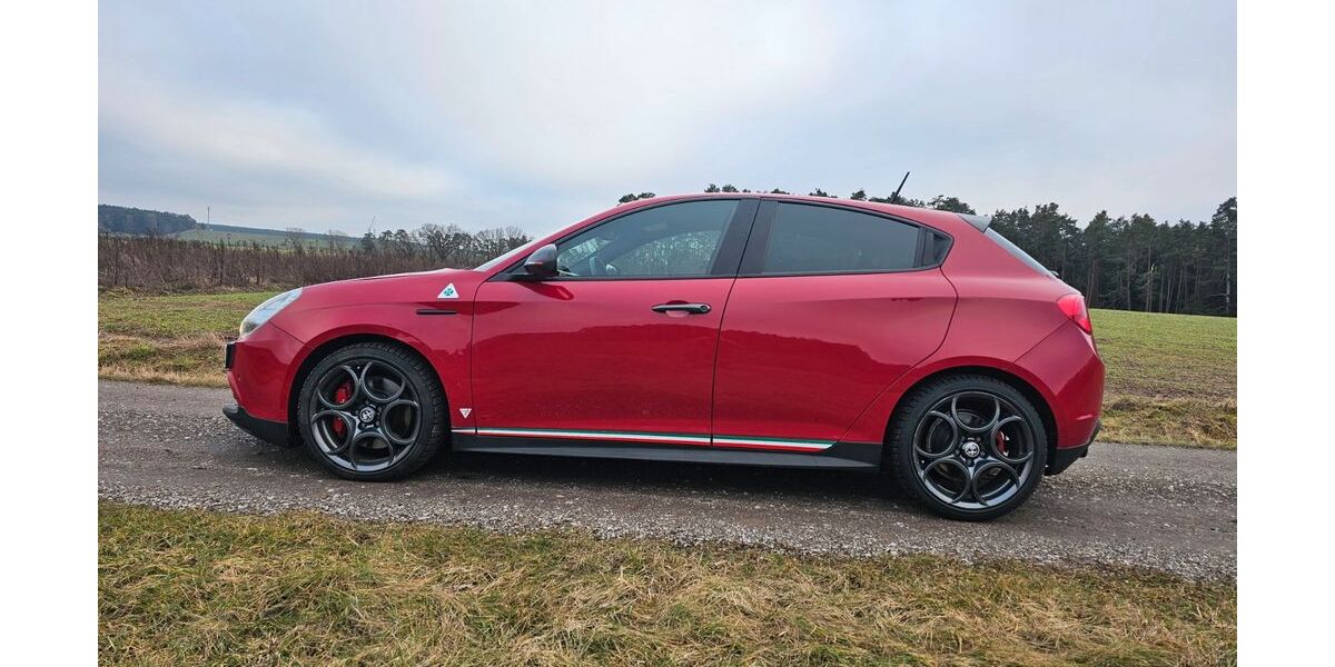 Alfa Romeo Giulietta 172.000 km 14.500 &euro; Markt Erlbach 91459