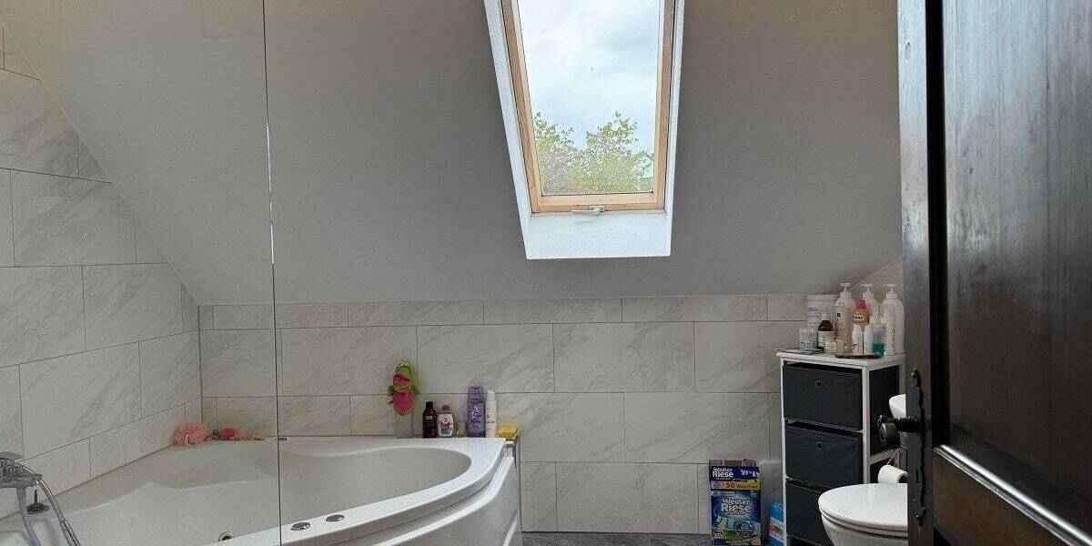 Mehrfamilienhaus, Wohnhaus Lonnerstadt - 5 Zimmer, 140 m&sup2;, 398.000&euro; | Angebot:25677858