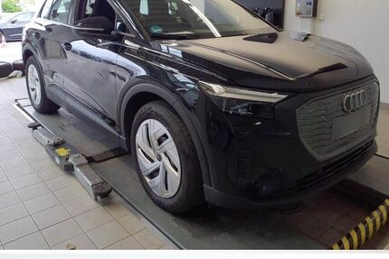 Audi Q4 e-tron 67.587 km 27.780 &euro; Fürth 90763