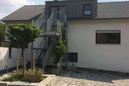 Wohnung Uttenreuth - 5 Zimmer, 140 m&sup2;, 1.950&euro; | Angebot:25774470