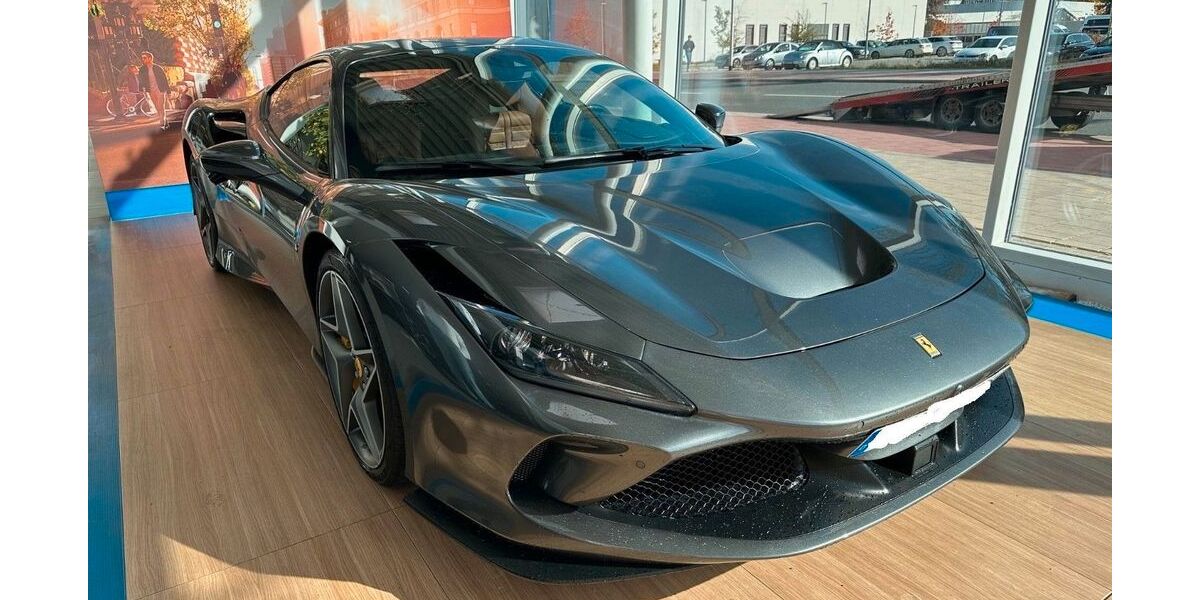 Ferrari F8 12.095 km 299.999 &euro; Erlangen 91058