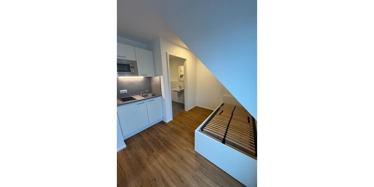 Dachgeschoßwohnung Erlangen Bruck - 1 Zimmer, 20 m&sup2;, 585&euro; | Angebot:27585200