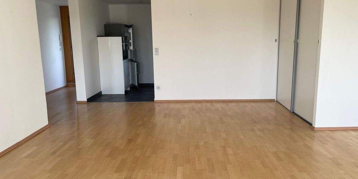 Etagenwohnung Nürnberg Langwasser - 3 Zimmer, 95 m&sup2;, 1.080&euro; | Angebot:25668717