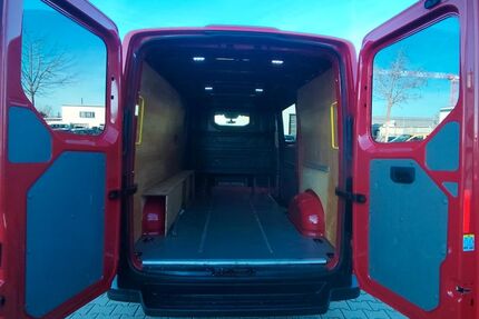 VW Crafter 176.000 km 14.990 &euro; Fürth 90763