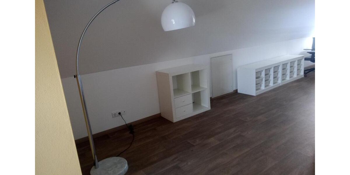 Dachgeschoßwohnung Roth - 2 Zimmer, 60 m&sup2;, 650&euro; | Angebot:25161588