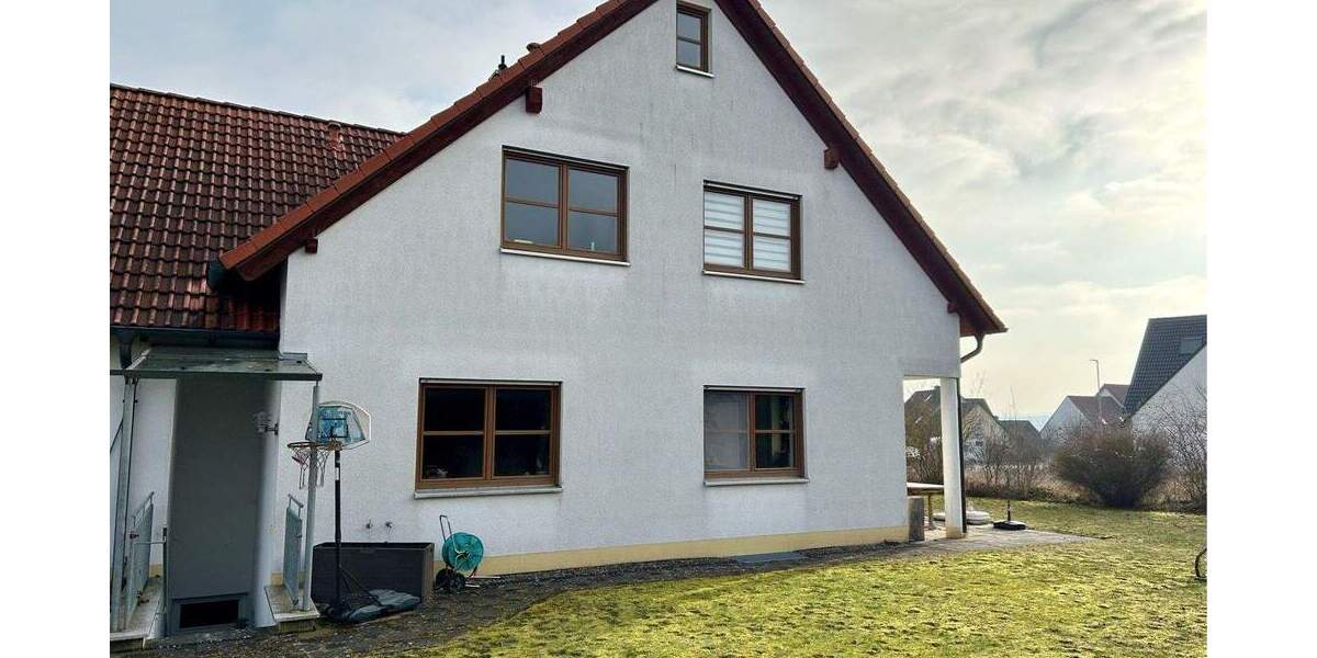 Einfamilienhaus Höchstadt - 7 Zimmer, 160 m&sup2;, 689.000&euro; | Angebot:25671221