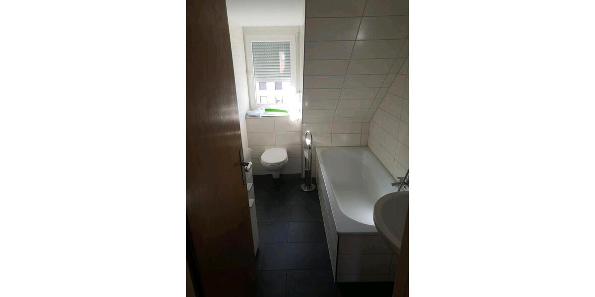 Dachgeschoßwohnung Nürnberg Gärten bei Wöhrd - 2 Zimmer, 42 m&sup2;, 140.000&euro; | Angebot:25712913