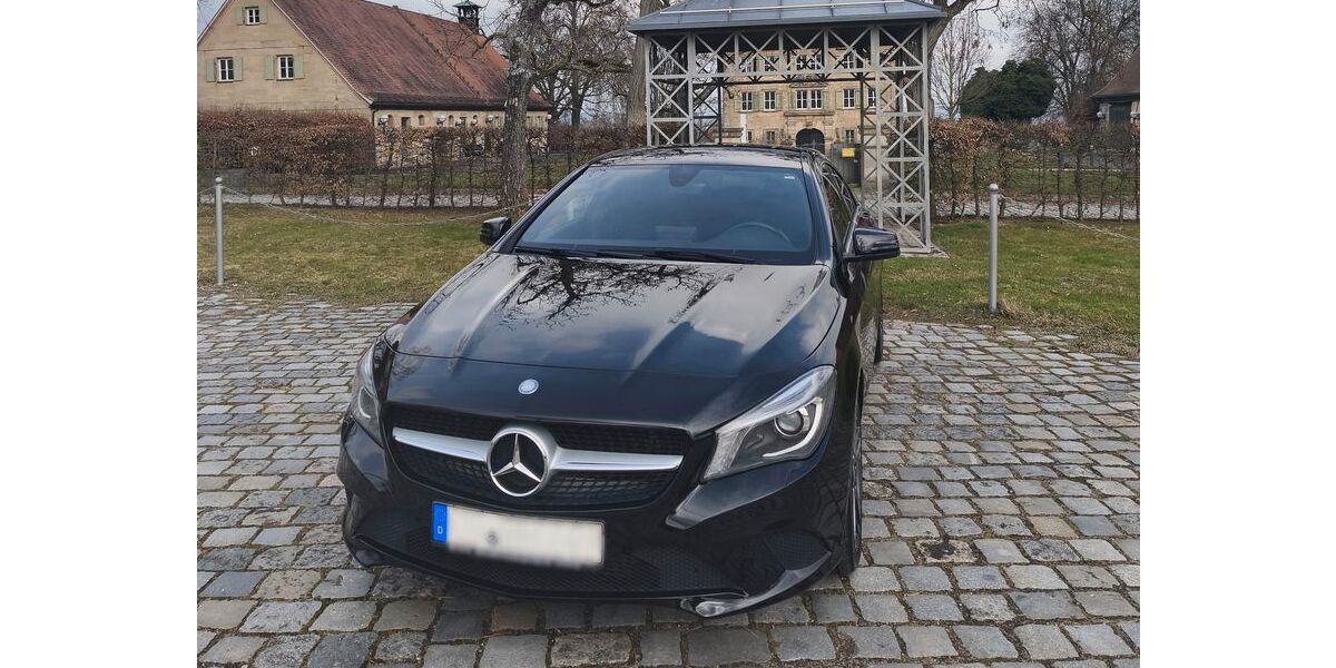 Mercedes-Benz CLA 200 79.800 km 19.900 &euro; Langensendelbach 91094