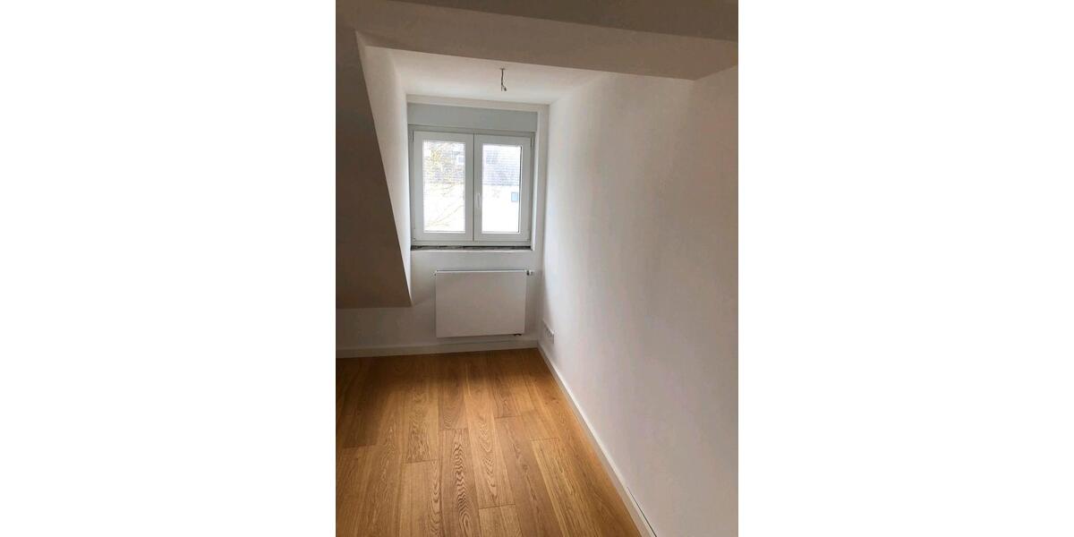 Dachgeschoßwohnung Erlangen Bruck - 2 Zimmer, 35 m&sup2;, 850&euro; | Angebot:24781153
