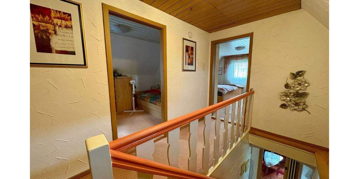 Doppelhaushälfte Erlangen Bruck - 4 Zimmer, 96 m&sup2;, 380.000&euro; | Angebot:25862876