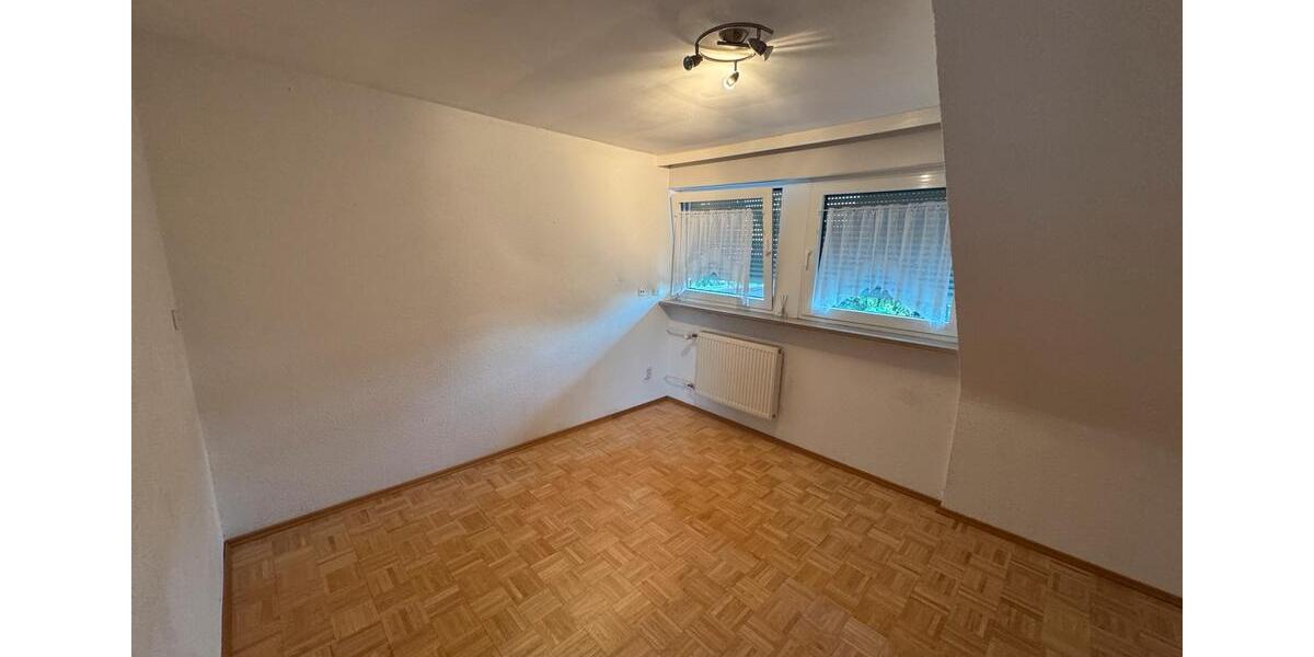 Einfamilienhaus Nürnberg Gaismannshof - 6 Zimmer, 143 m&sup2;, 2.000&euro; | Angebot:26594505