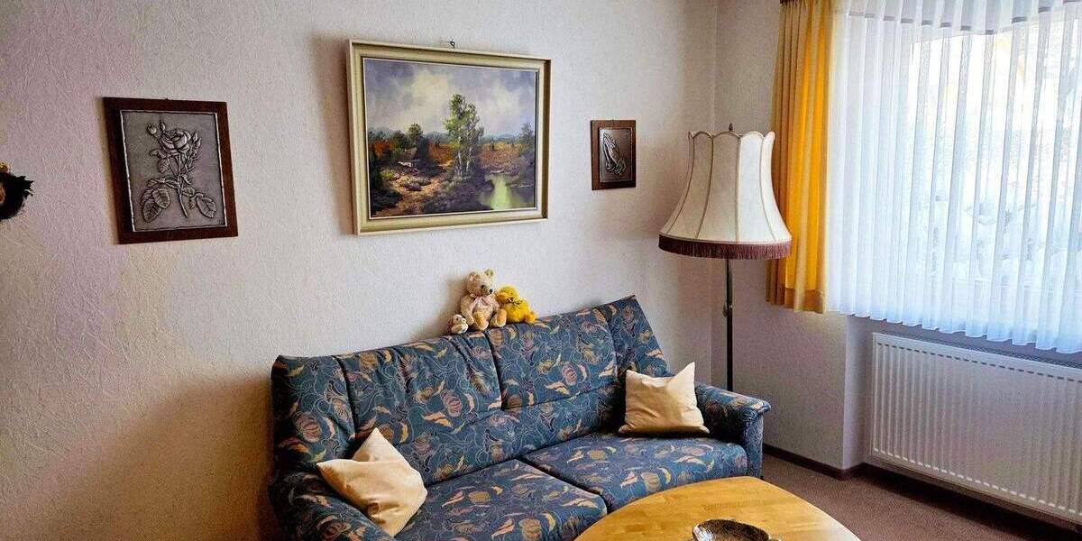 Einfamilienhaus Roßtal - 6 Zimmer, 162 m&sup2;, 849.000&euro; | Angebot:25711087