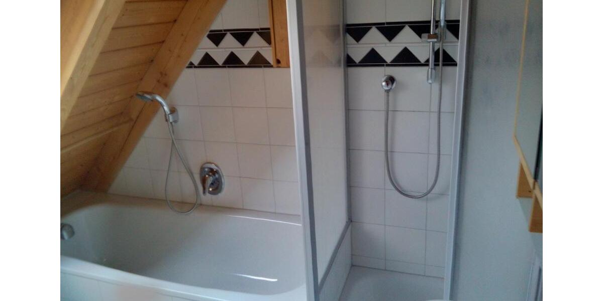 Dachgeschoßwohnung Herzogenaurach - 2 Zimmer, 65 m&sup2;, 700&euro; | Angebot:24877773