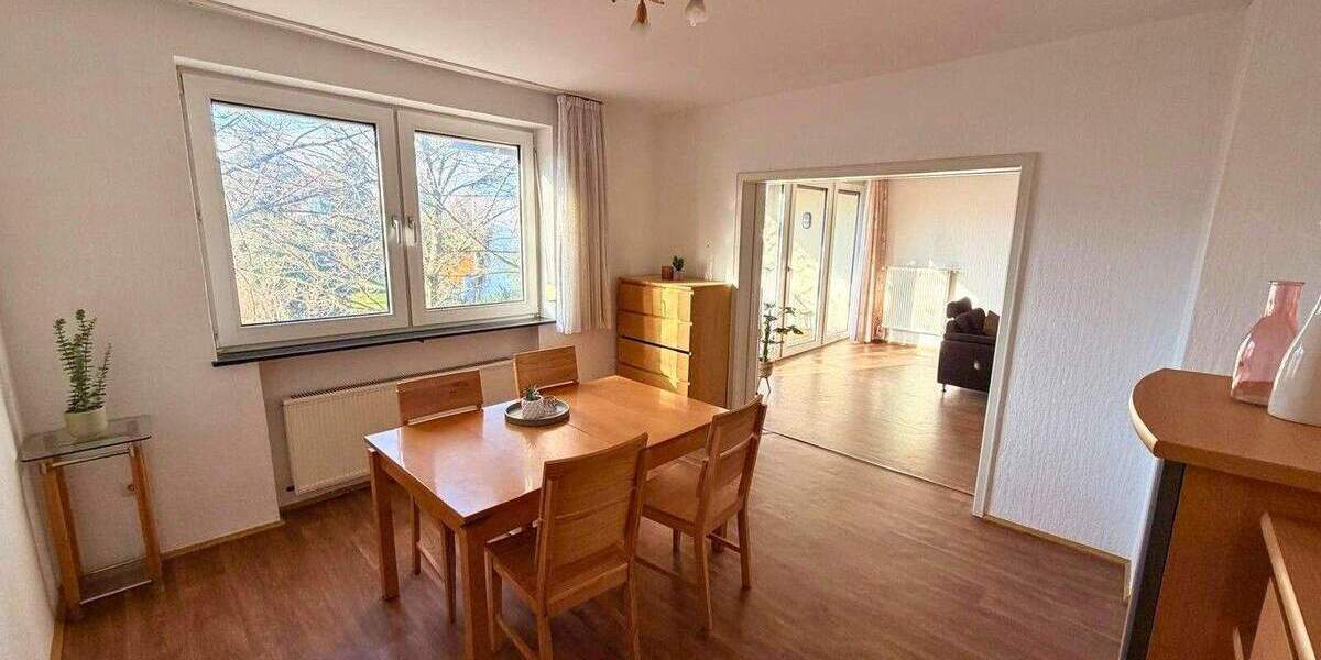 Etagenwohnung Herzogenaurach - 4 Zimmer, 98 m&sup2;, 345.000&euro; | Angebot:25820155