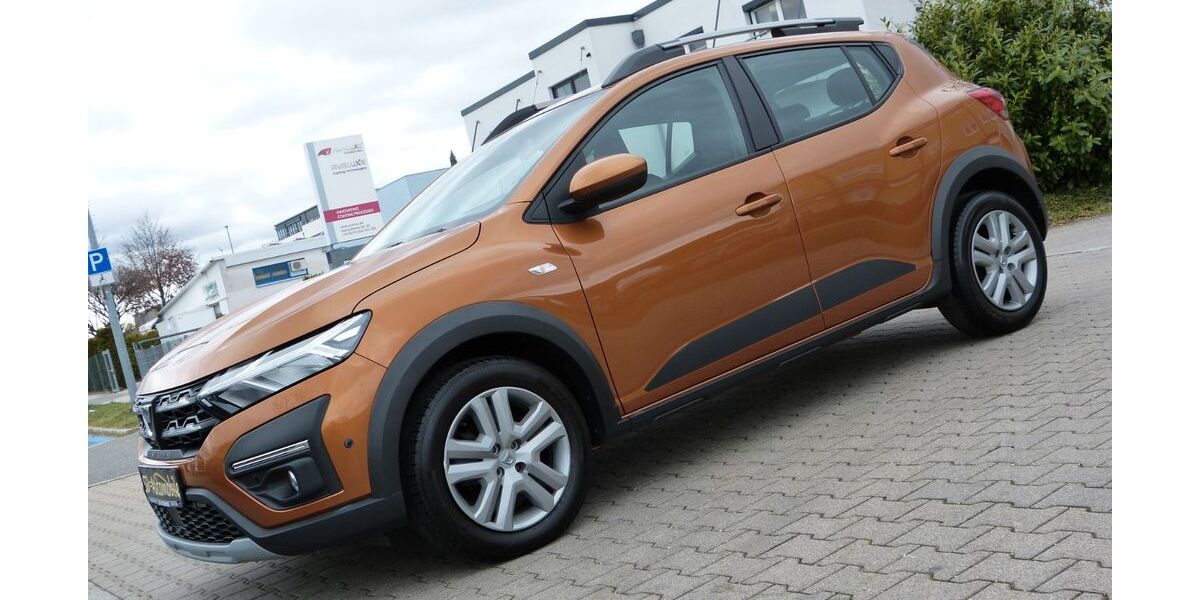 Dacia Sandero 106.000 km 12.990 &euro; Fürth 90763