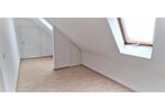 Dachgeschoßwohnung Herzogenaurach - 2.5 Zimmer, 73 m&sup2;, 800&euro; | Angebot:26606088