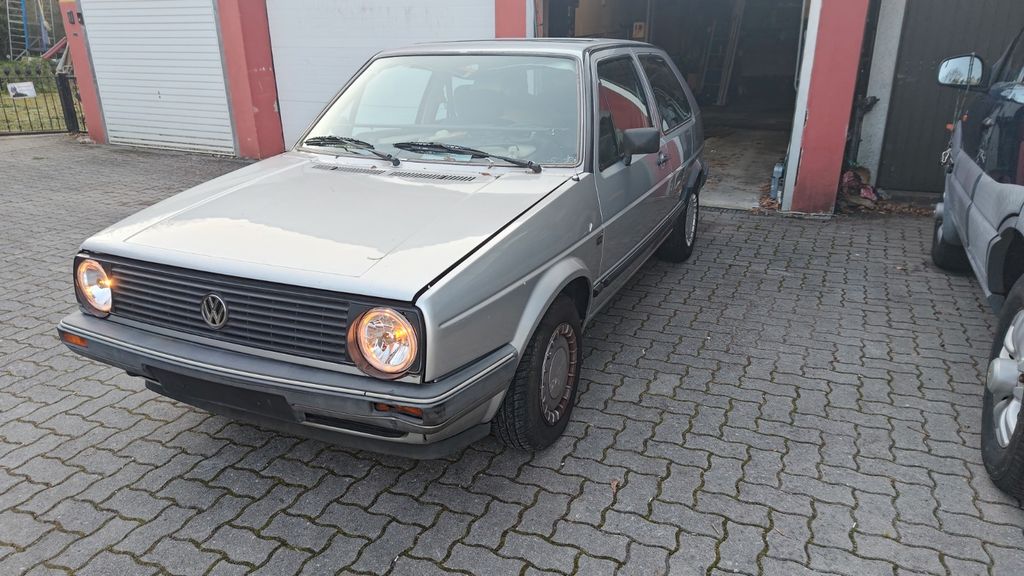 VW Golf 115.000 km 3.000 &euro; Feucht 90537