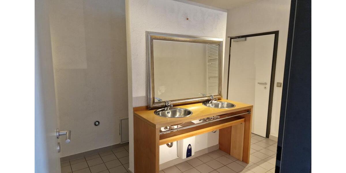 Maisonettenwohnung Nürnberg - 4 Zimmer, 168 m&sup2;, 1.679&euro; | Angebot:23136315