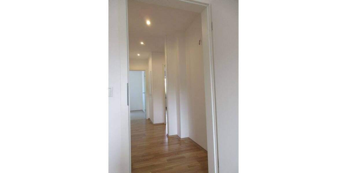 Etagenwohnung Nürnberg Mögeldorf - 3 Zimmer, 80 m&sup2;, 990&euro; | Angebot:25744619