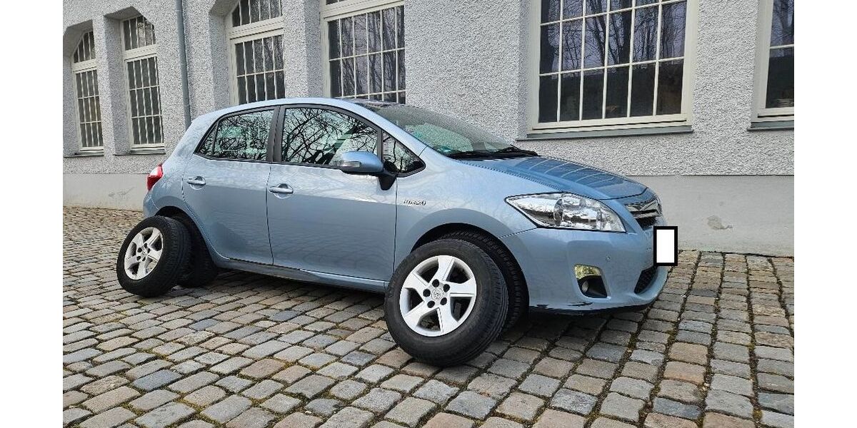 Toyota Auris 128.000 km 7.400 &euro; Nürnberg 90478