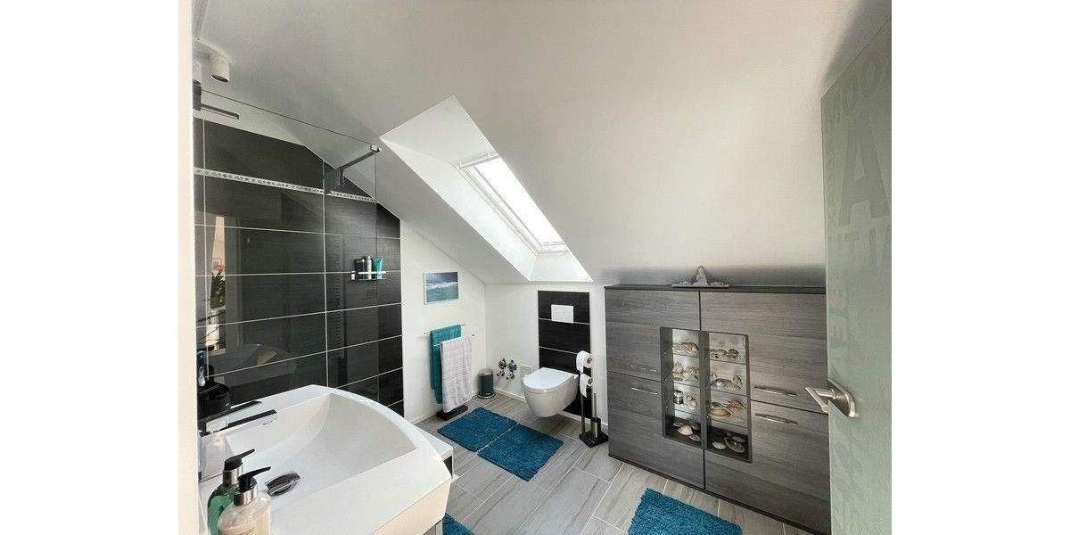 Etagenwohnung Nürnberg Glockenhof - 3 Zimmer, 127 m&sup2;, 448.000&euro; | Angebot:25699361