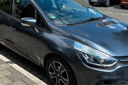Renault Clio 181.000 km 6.800 &euro; Herzogenaurach 91074