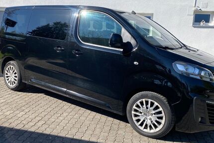 Opel Zafira Life 168.000 km 18.921 &euro; Nürnberg 90431