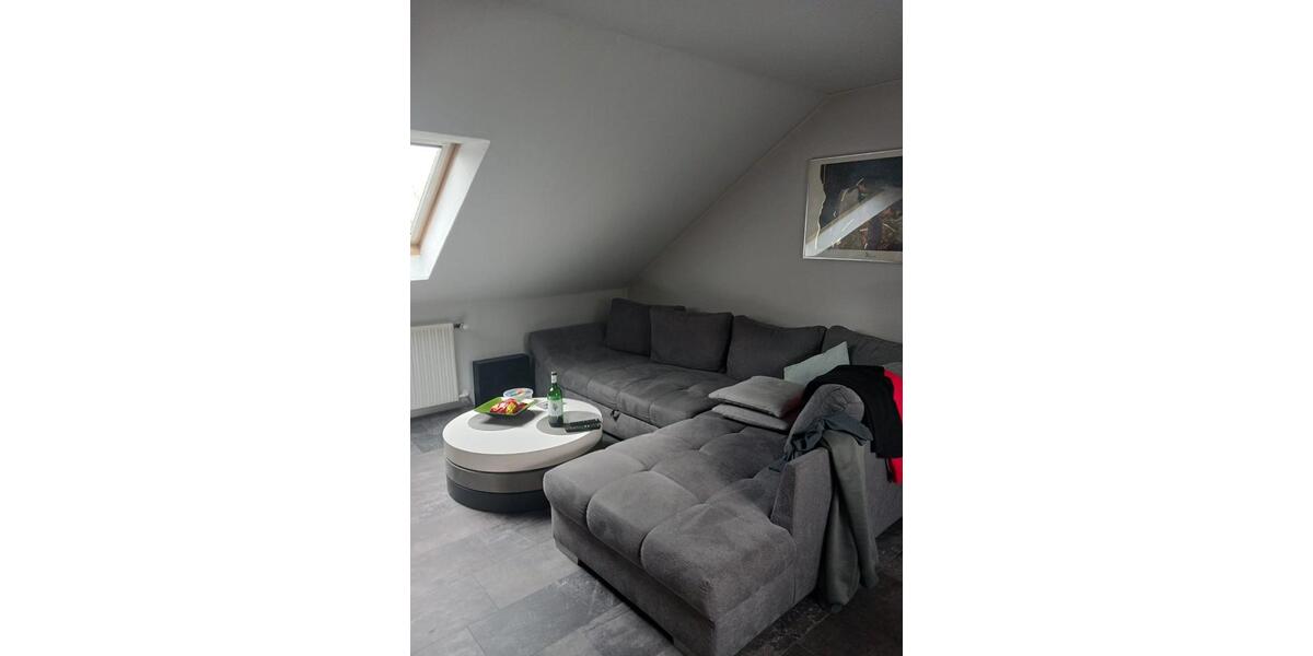 Dachgeschoßwohnung Roth - 2 Zimmer, 60 m&sup2;, 600&euro; | Angebot:26626293