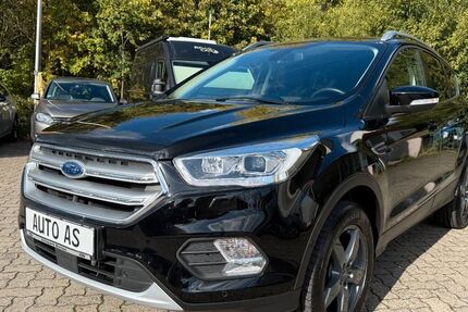 Ford Kuga 92.000 km 9.900 &euro; Zirndorf 90513