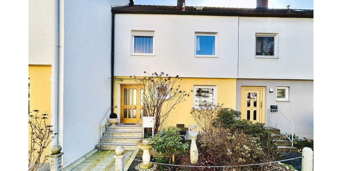 Reihenmittelhaus Fürth Unterfarrnbach - 5 Zimmer, 133 m&sup2;, 399.000&euro; | Angebot:25702761