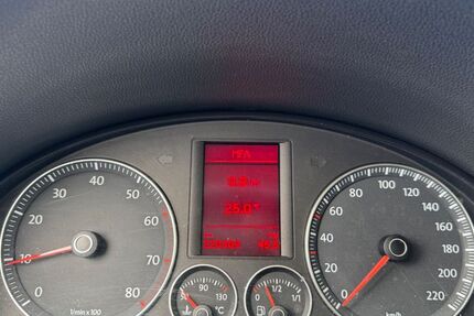 VW Golf 220.309 km 739 &euro; Adelsdorf 91325