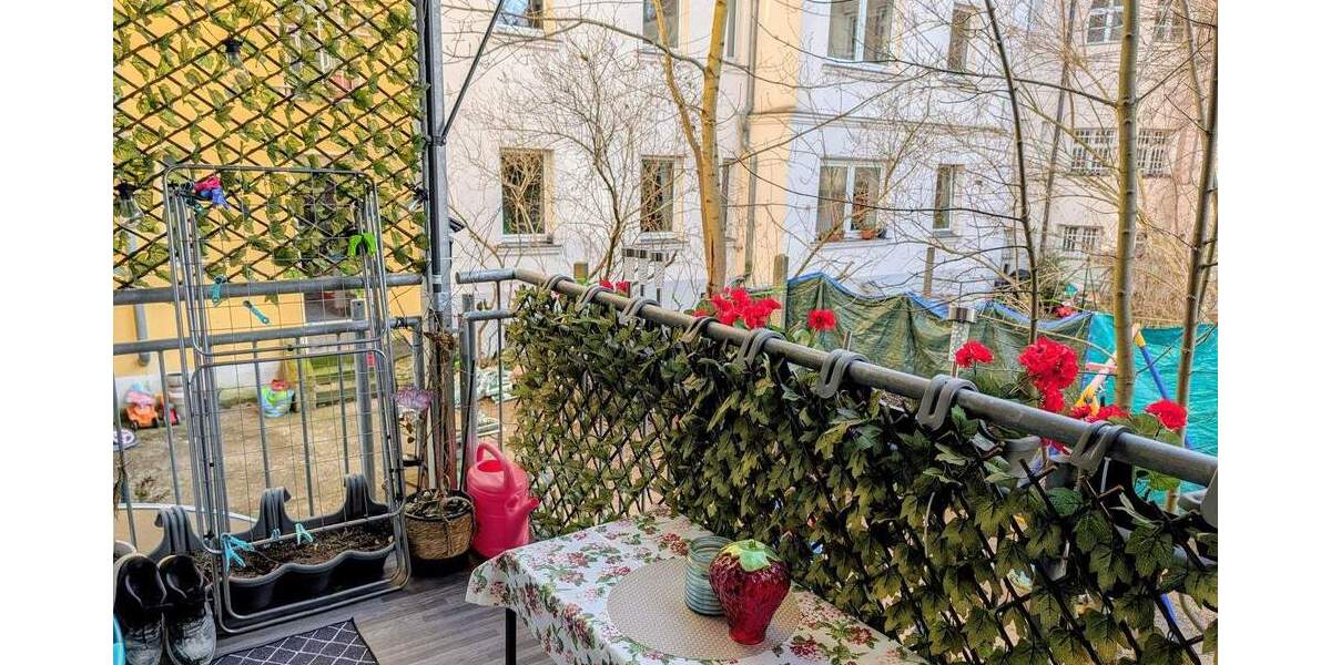 Etagenwohnung Nürnberg Dutzendteich - 3 Zimmer, 95 m&sup2;, 990&euro; | Angebot:25940190