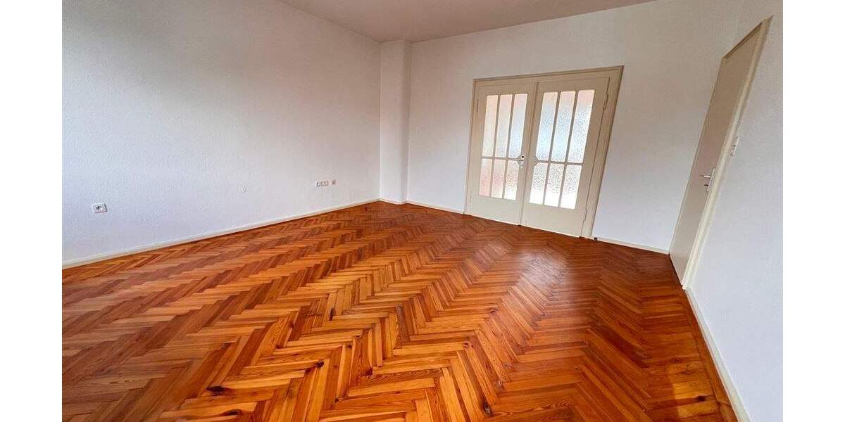 Etagenwohnung Nürnberg Gleißhammer - 3 Zimmer, 100 m&sup2;, 1.200&euro; | Angebot:25661487