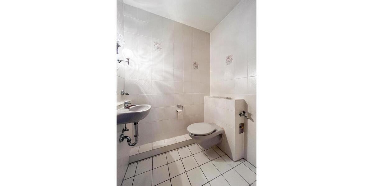 Freistehende Wohnung mit großem Balkon! - 3- Nürnberg 10809564000 | Angebot:26060687