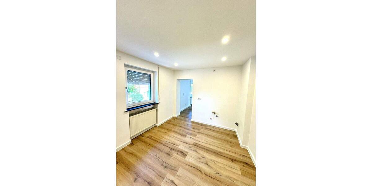 Etagenwohnung Roth - 4 Zimmer, 98 m&sup2;, 299.000&euro; | Angebot:25670669